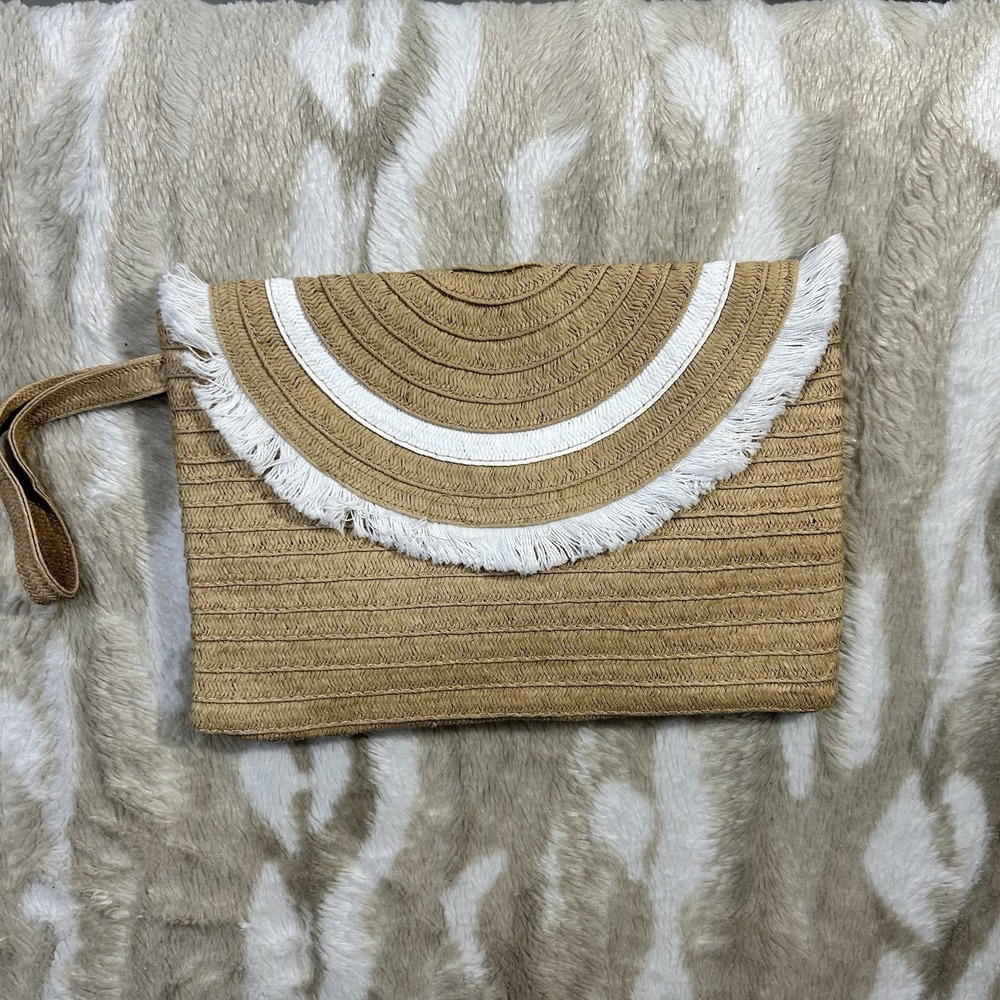 Natural Woven Straw Wristlet Clutch Bag with White Fringe Trim and‎ Snap Closure